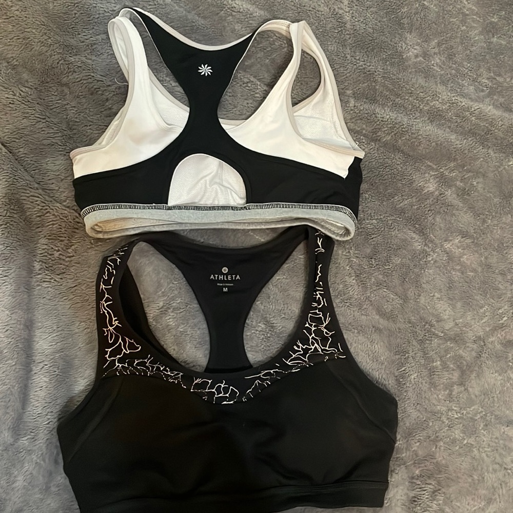 Athleta size medium sports bra